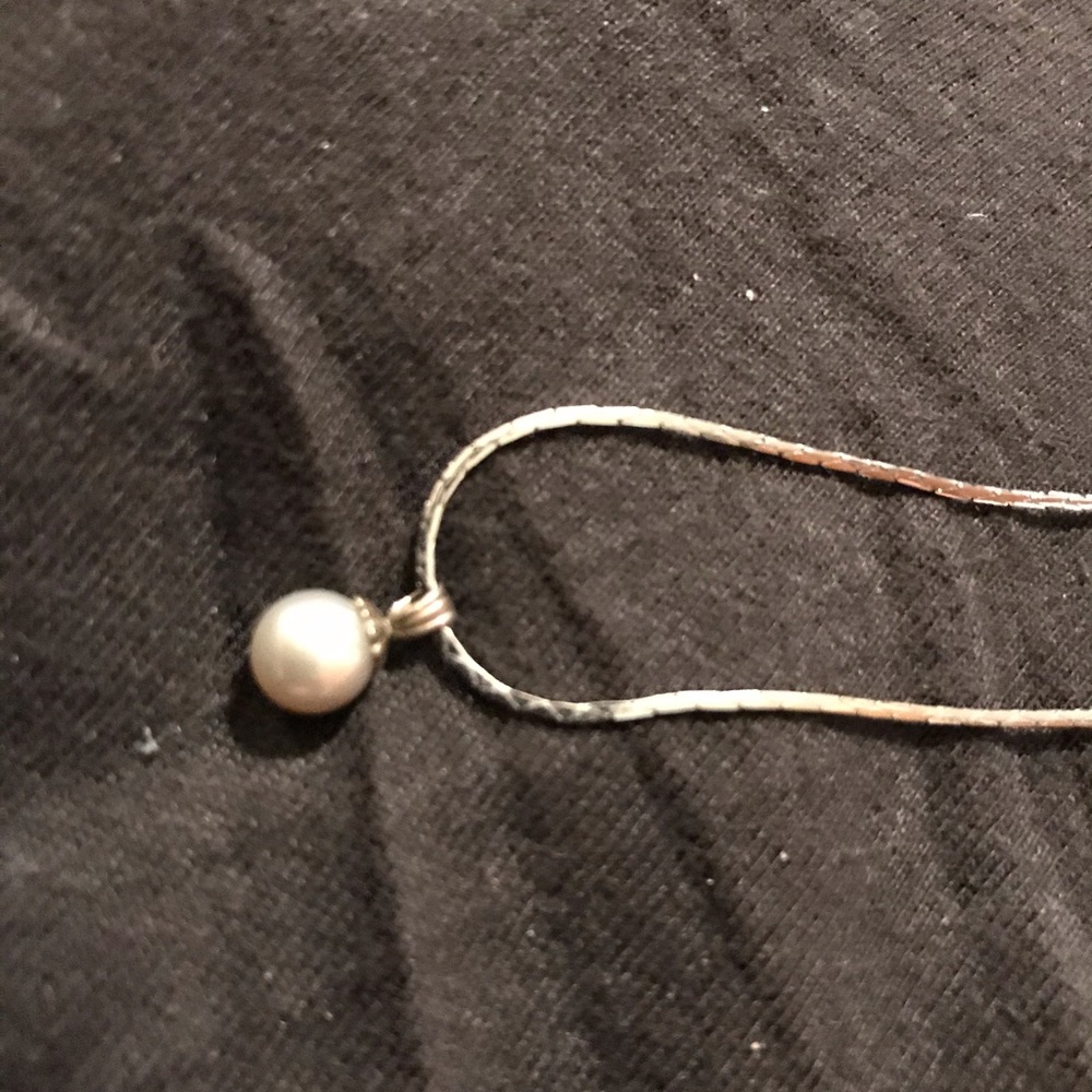 Cultured silver pearl pendant